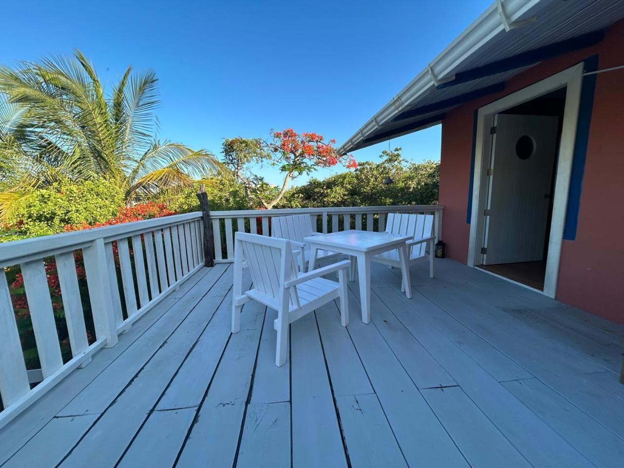 Casa Kubler Bed and Breakfast Puerto Ayora  Eksteriør billede