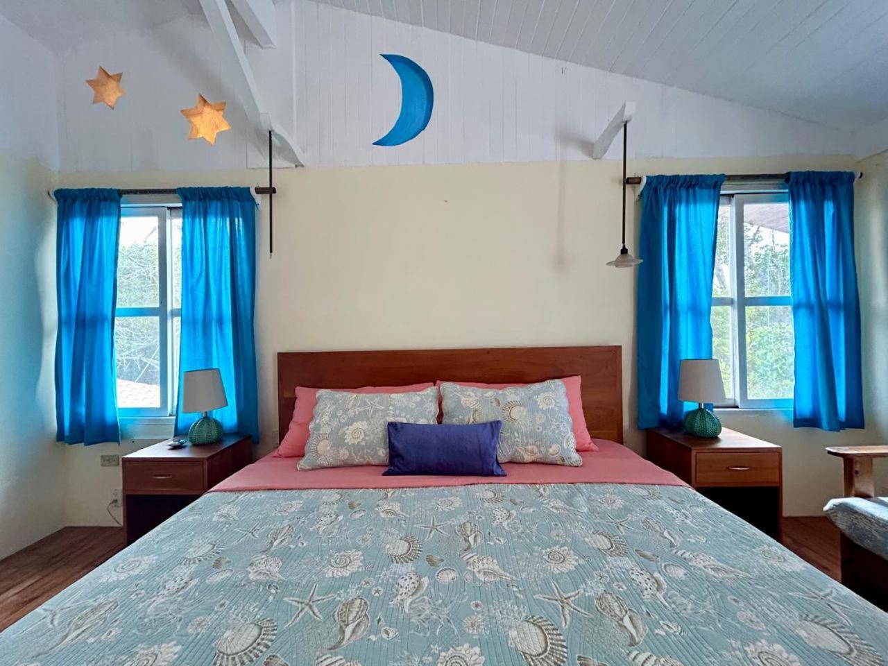 Casa Kubler Bed and Breakfast Puerto Ayora  Eksteriør billede